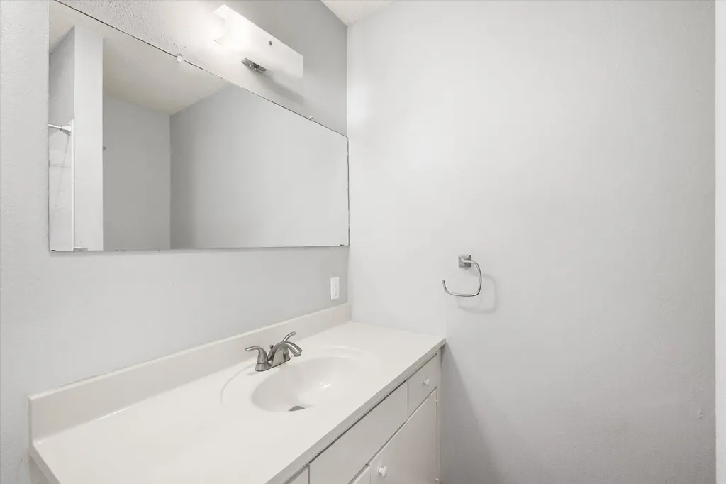 376 Westview Terrace Arlington TX 76013