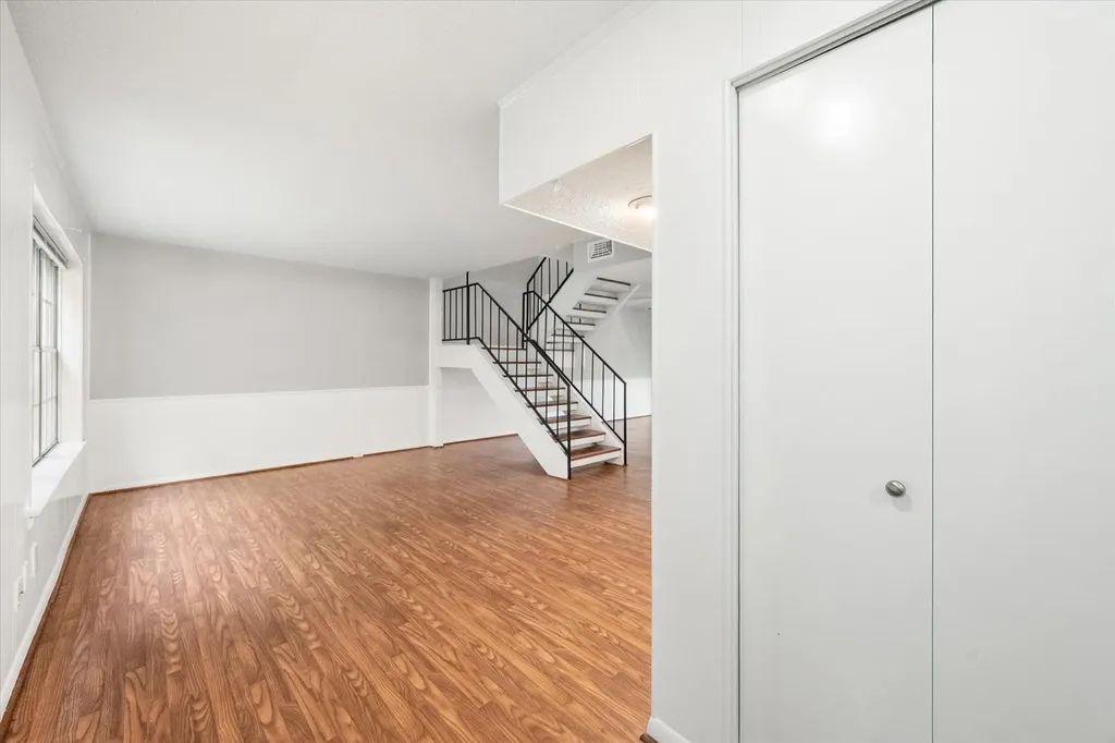 376 Westview Terrace Arlington TX 76013
