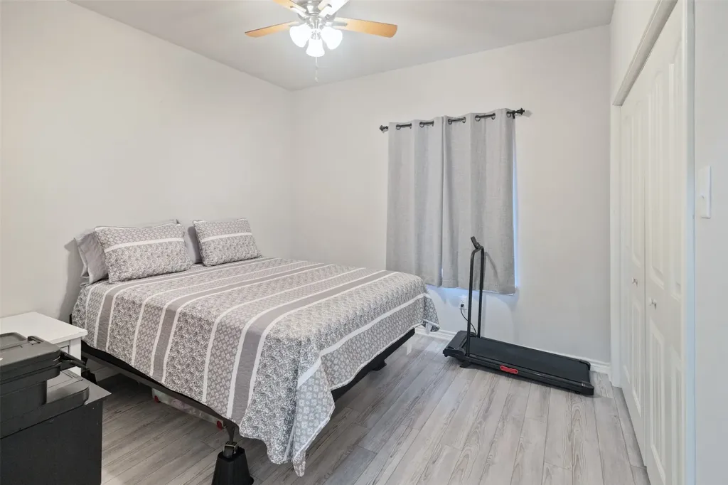 591 E Eubank Street Mabank TX 75147