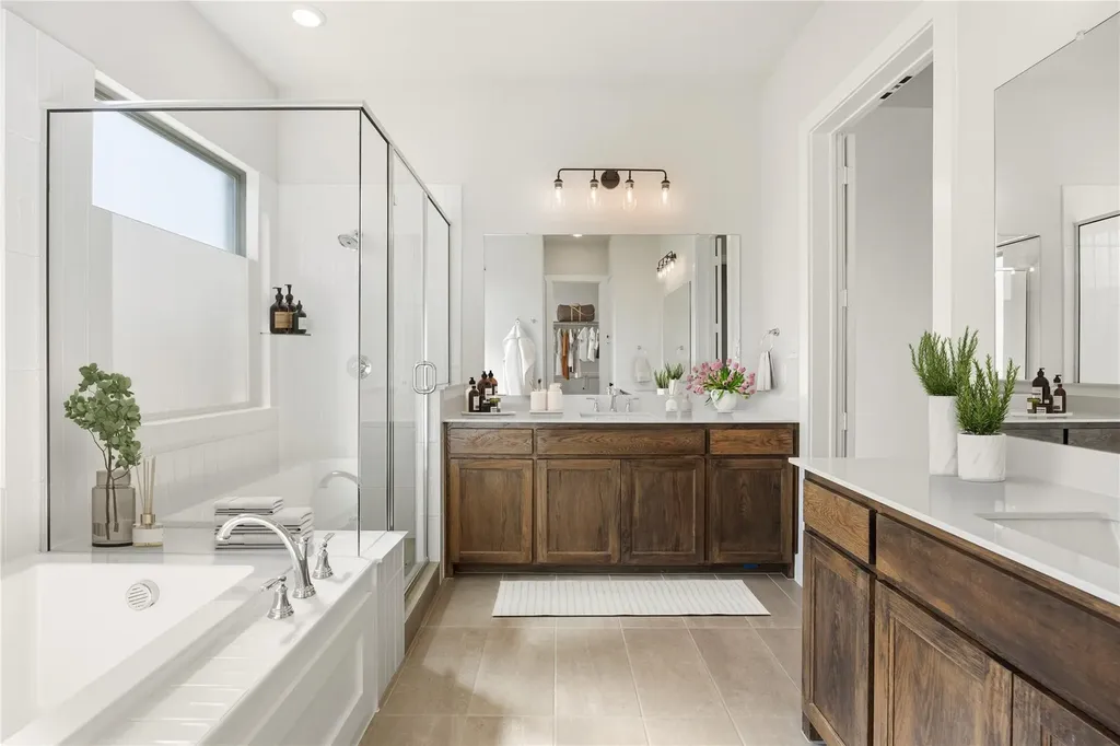 10020 Cresent Drive Providence Village TX 76227