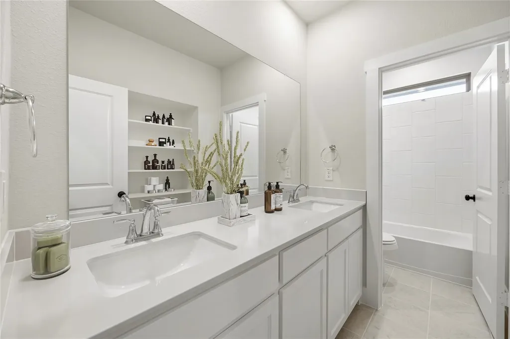 10020 Cresent Drive Providence Village TX 76227