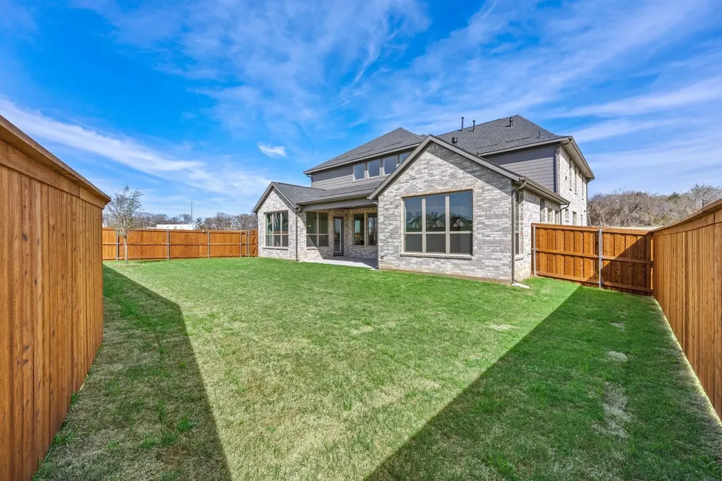10020 Cresent Drive Providence Village TX 76227