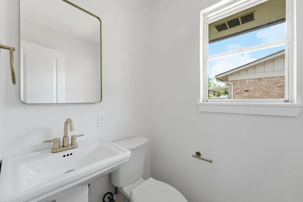 5512 Westcreek Drive Fort Worth TX 76133