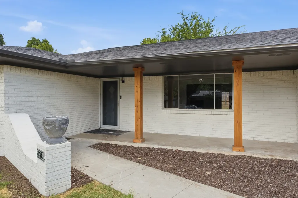 5512 Westcreek Drive Fort Worth TX 76133
