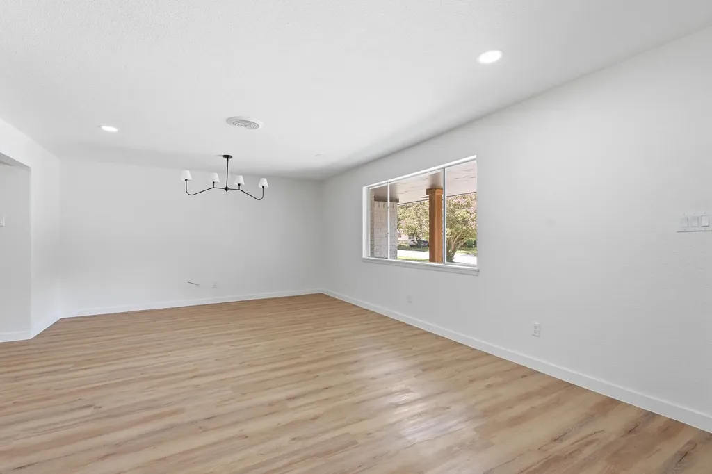 5512 Westcreek Drive Fort Worth TX 76133