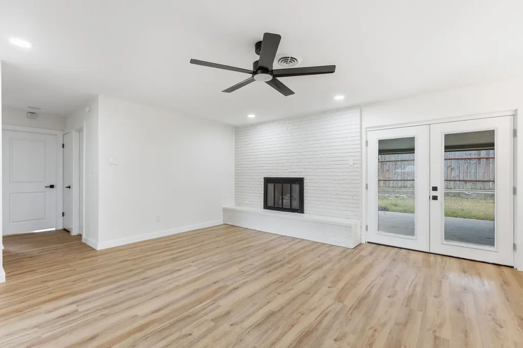 5512 Westcreek Drive Fort Worth TX 76133