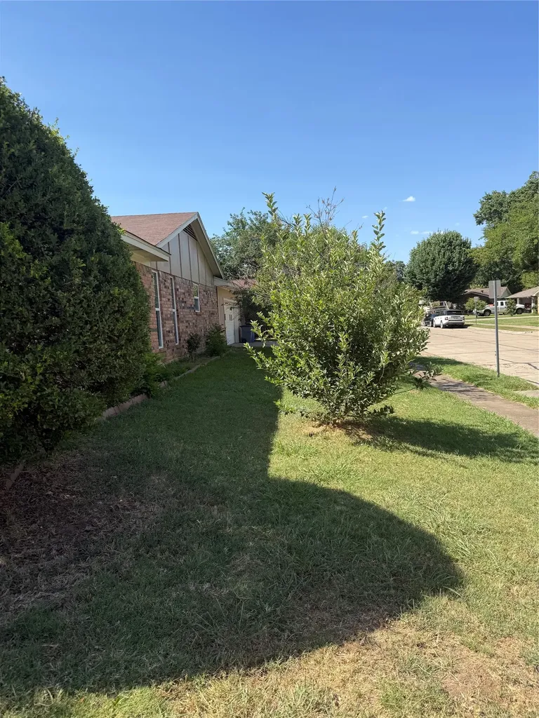 1801 Tameria Drive Irving TX 75060