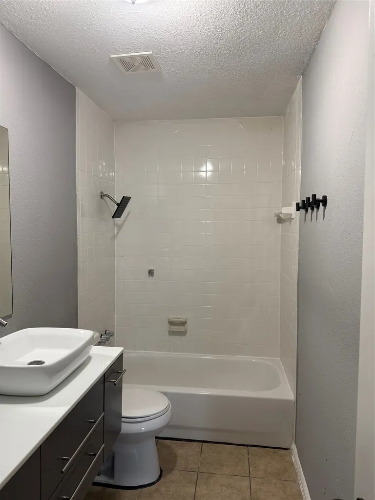 1801 Tameria Drive Irving TX 75060