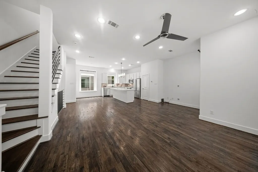 5811 Bryan Parkway Dallas TX 75206