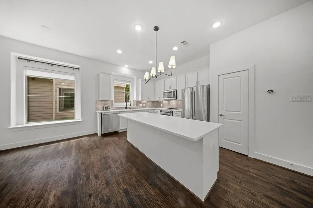 5811 Bryan Parkway Dallas TX 75206