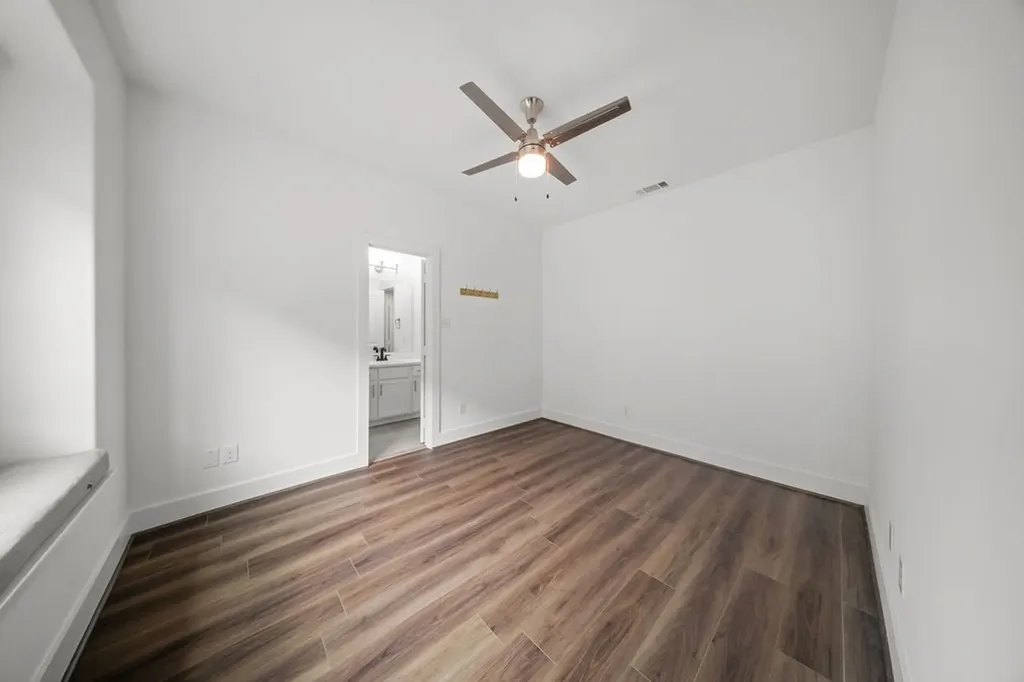 5811 Bryan Parkway Dallas TX 75206