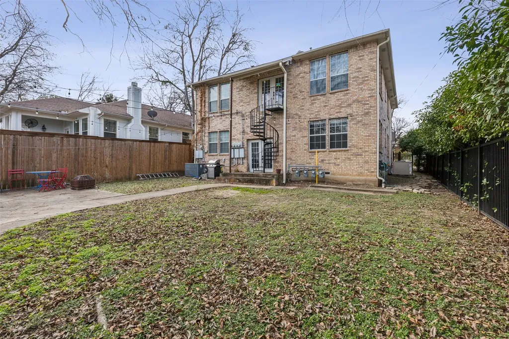 836 N Madison Avenue Dallas TX 75208