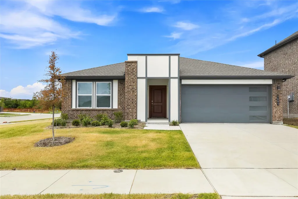 3685 Zenith Road Grand Prairie TX 75052