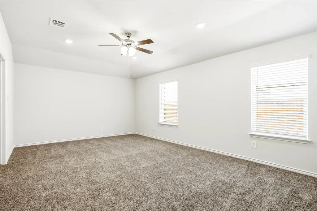 3685 Zenith Road Grand Prairie TX 75052
