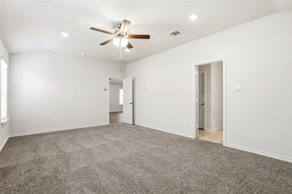 3685 Zenith Road Grand Prairie TX 75052