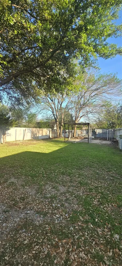 1406 Mentor Avenue Dallas TX 75216