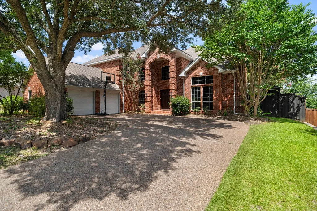 917 Hills Creek Drive Mckinney TX 75072
