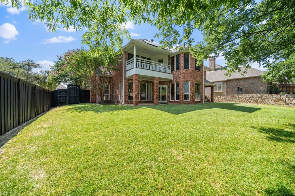 917 Hills Creek Drive Mckinney TX 75072