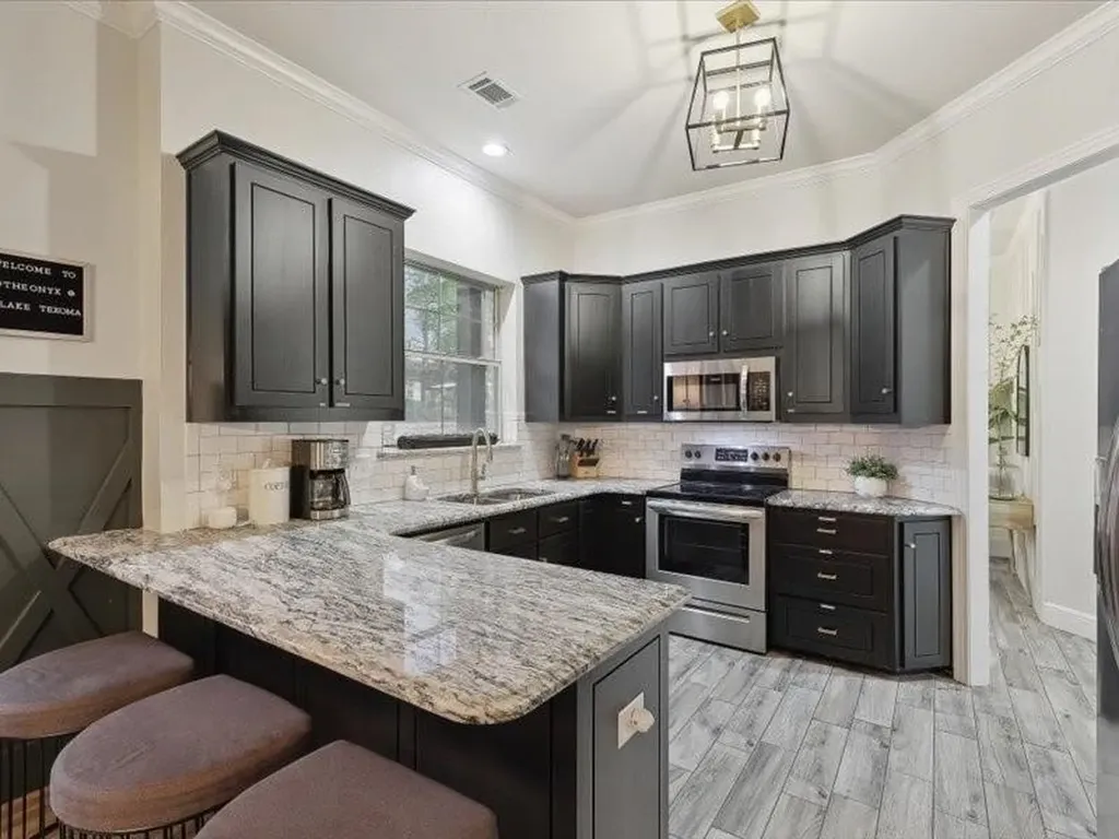 223 Oklahoma Avenue Pottsboro TX 75076