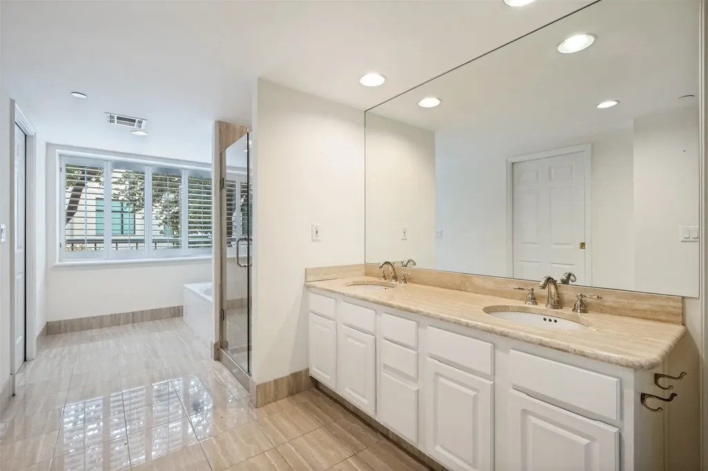 4242 Lomo Alto Drive Highland Park TX 75219