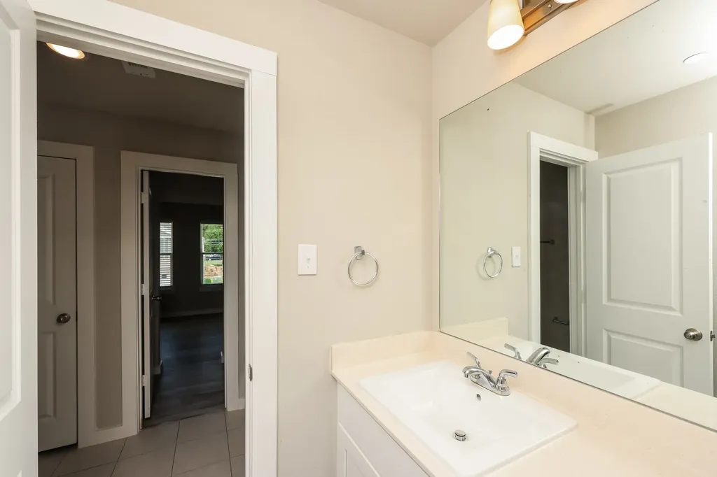 622 Ava Trail Lewisville TX 75057