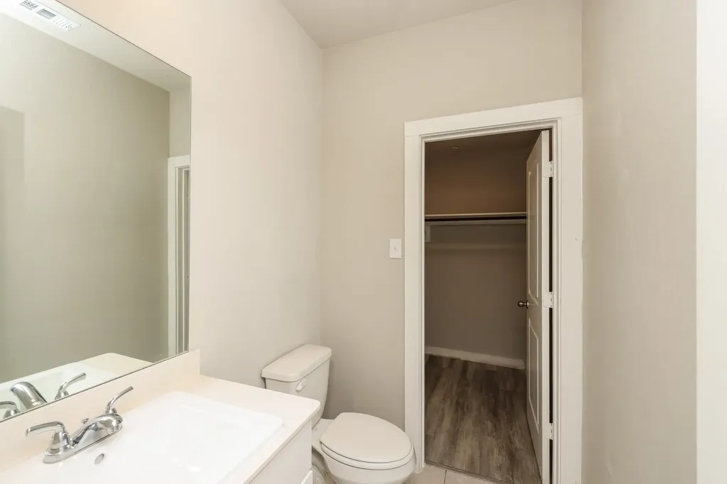 622 Ava Trail Lewisville TX 75057