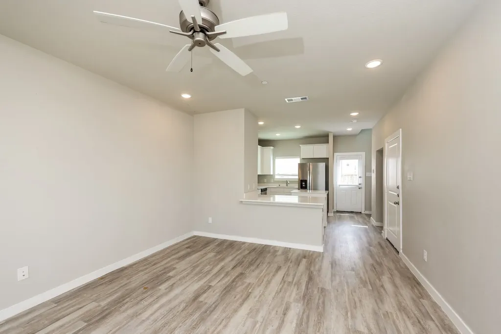 622 Ava Trail Lewisville TX 75057