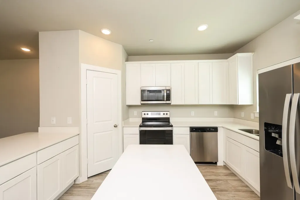 622 Ava Trail Lewisville TX 75057