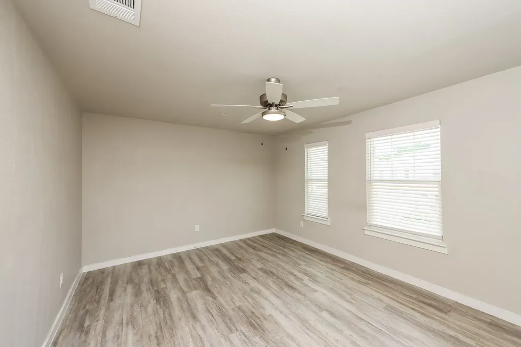 622 Ava Trail Lewisville TX 75057