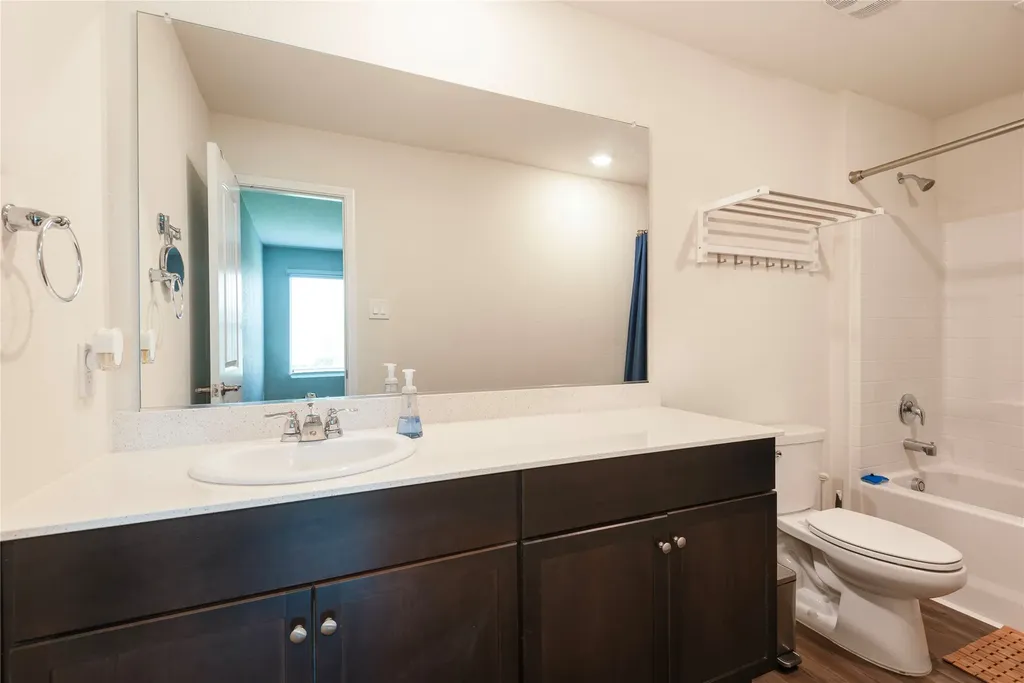 1614 Fields View Drive Anna TX 75409