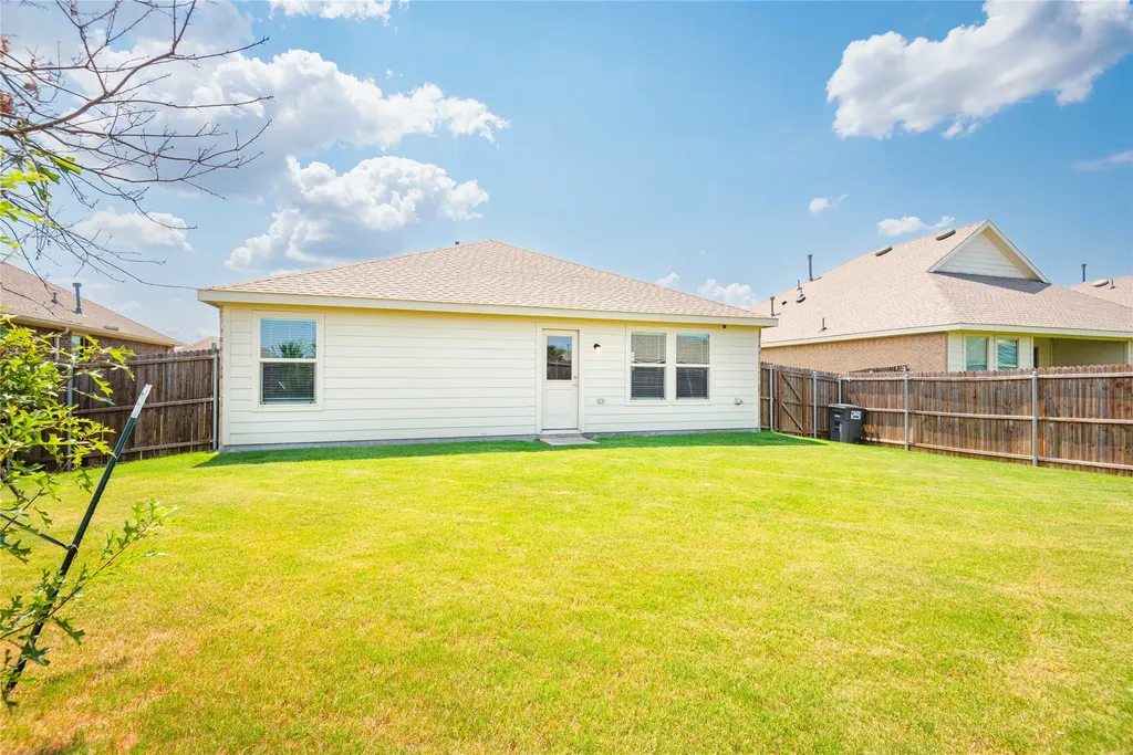 1614 Fields View Drive Anna TX 75409