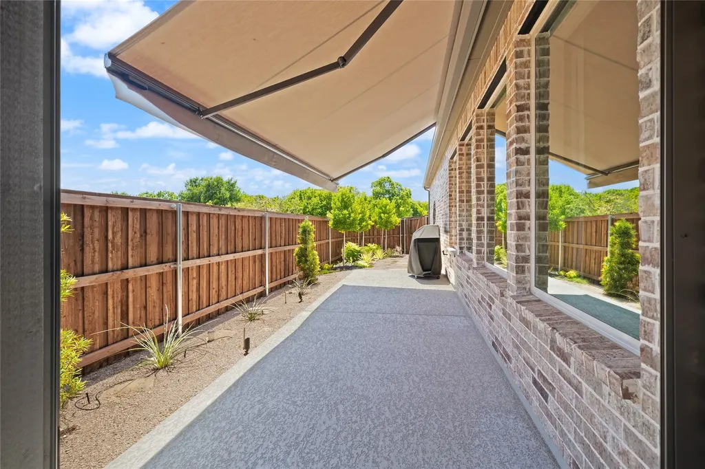 4800 Cypress Thorn Drive Arlington TX 76005