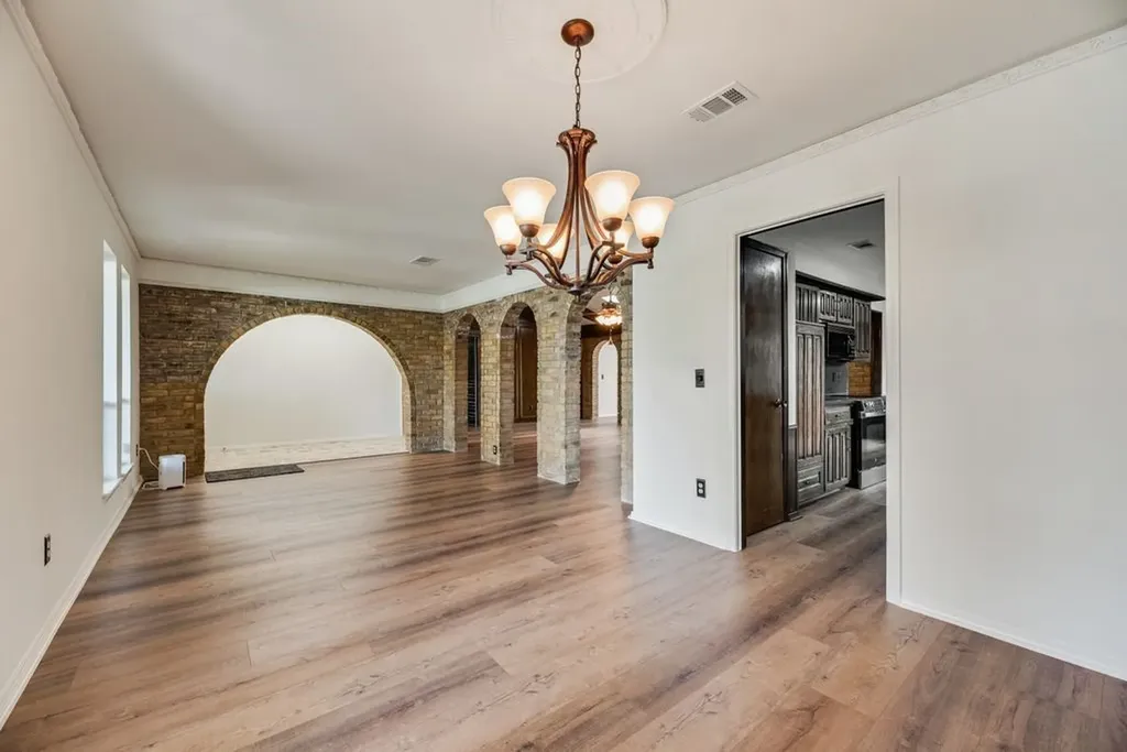 2520 Coleshire Drive Plano TX 75075