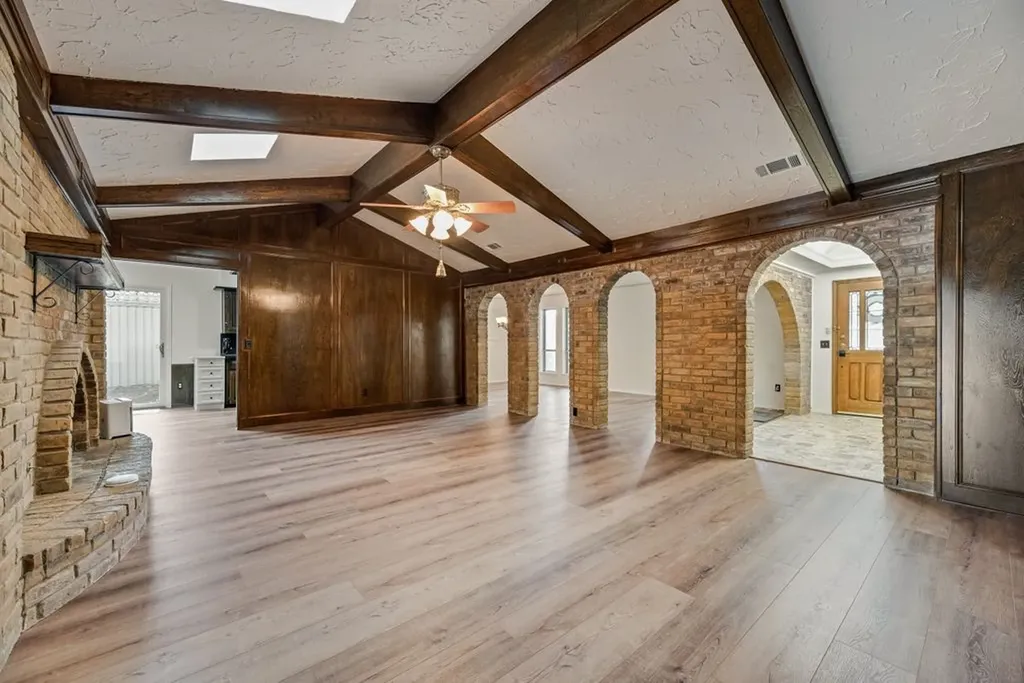 2520 Coleshire Drive Plano TX 75075