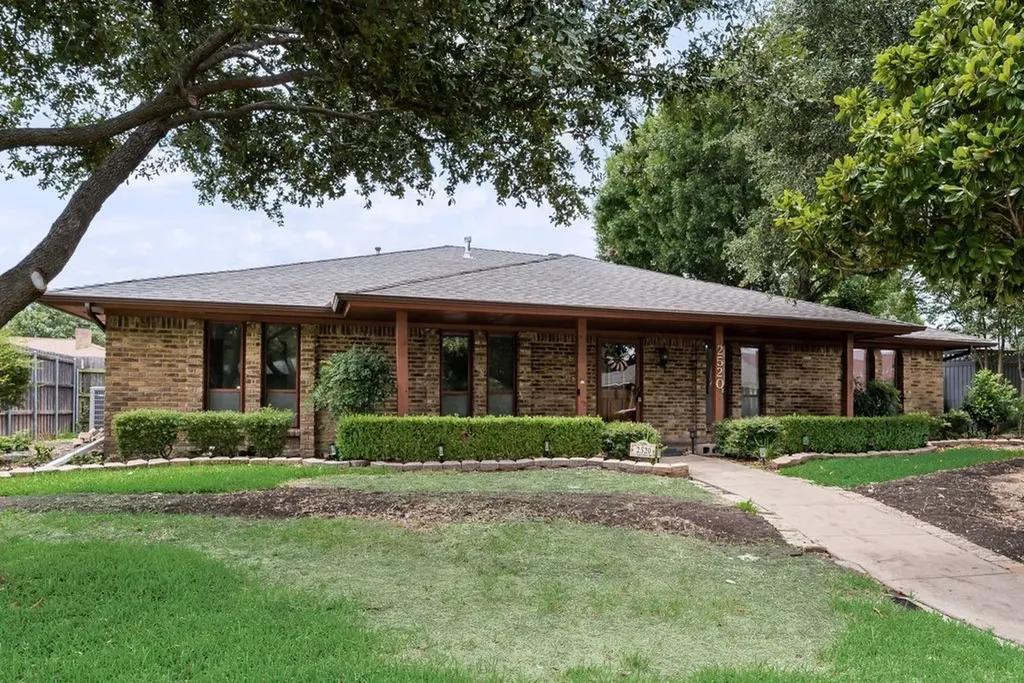2520 Coleshire Drive Plano TX 75075