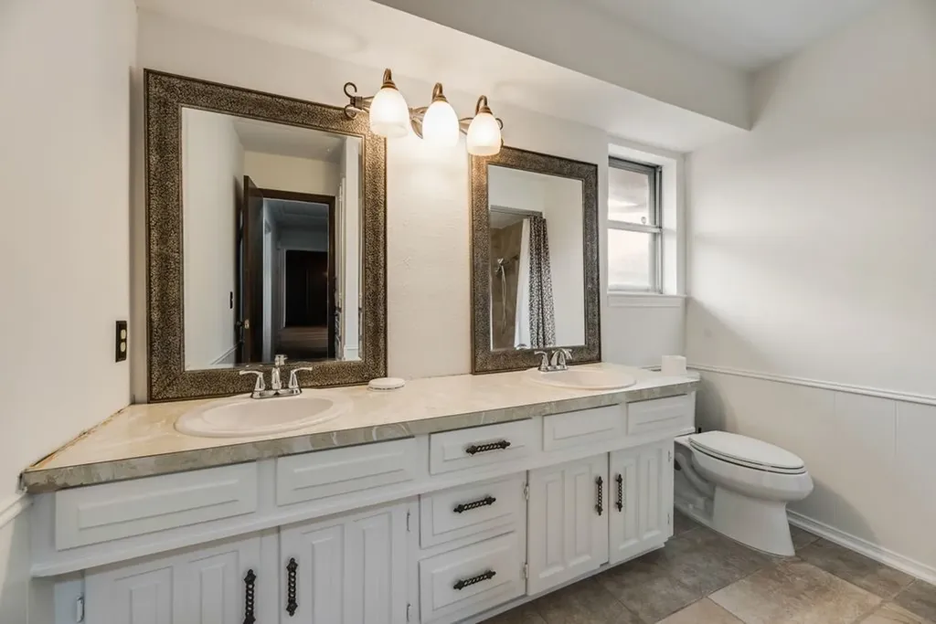 2520 Coleshire Drive Plano TX 75075