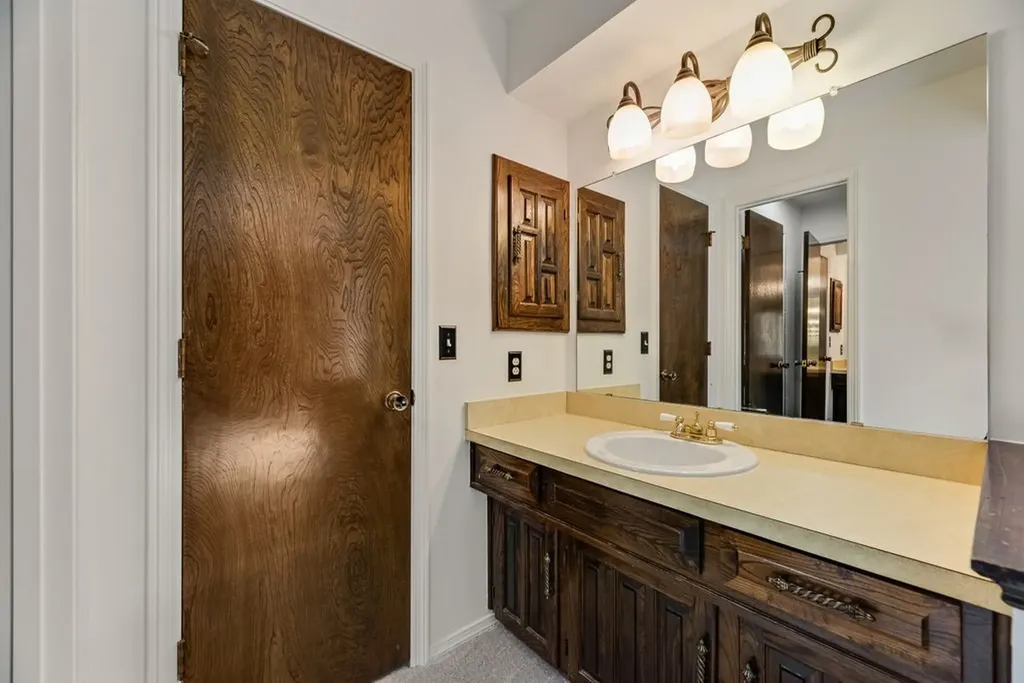 2520 Coleshire Drive Plano TX 75075