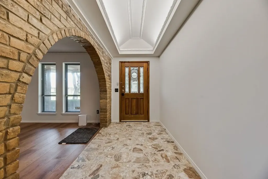 2520 Coleshire Drive Plano TX 75075