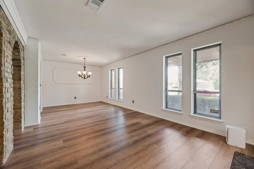 2520 Coleshire Drive Plano TX 75075