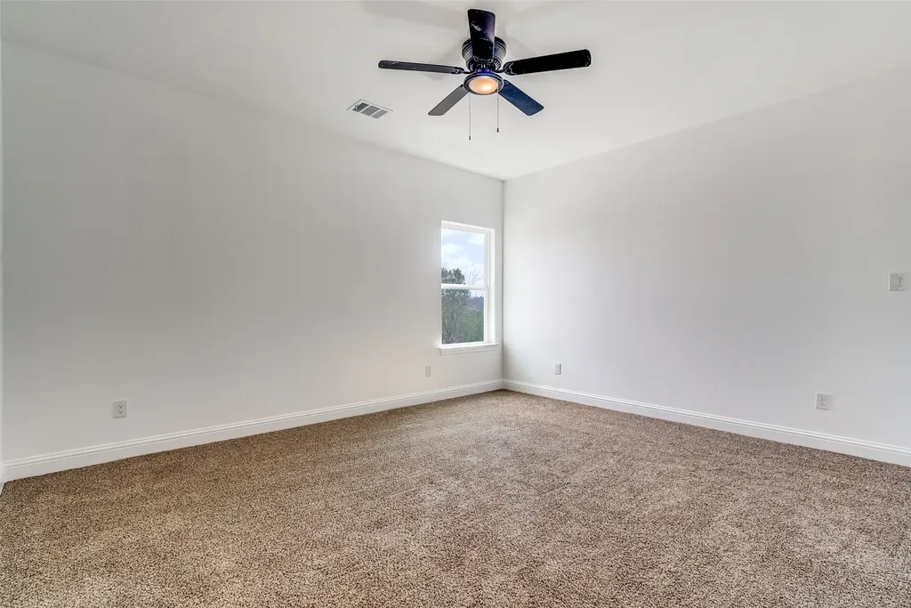 2621 Hillside Drive Granbury TX 76048