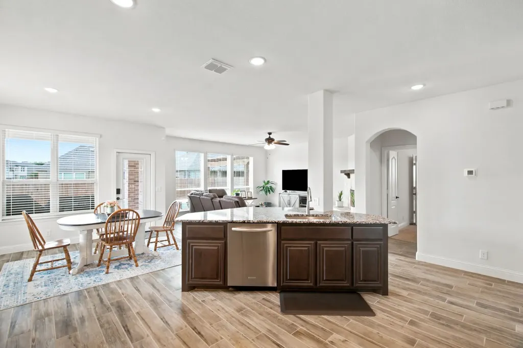 1218 Misty Ridge Drive Justin TX 76247