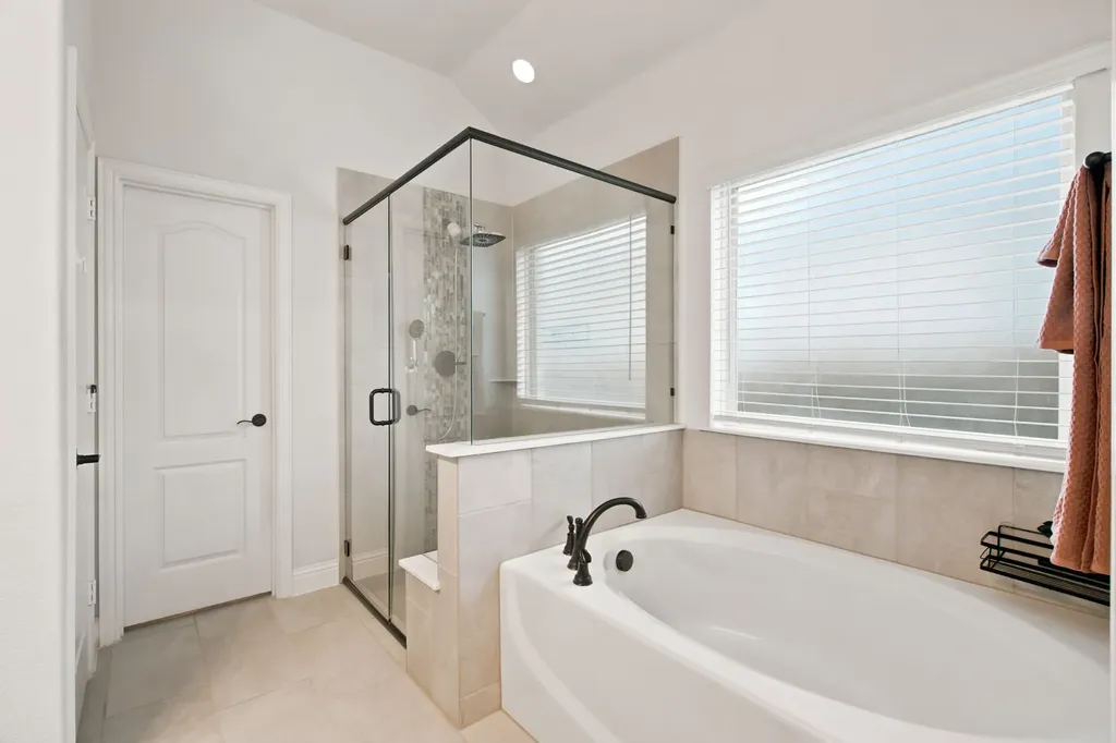 1218 Misty Ridge Drive Justin TX 76247