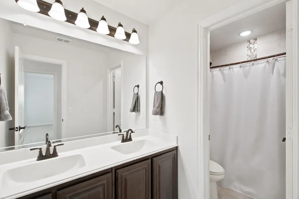 1218 Misty Ridge Drive Justin TX 76247