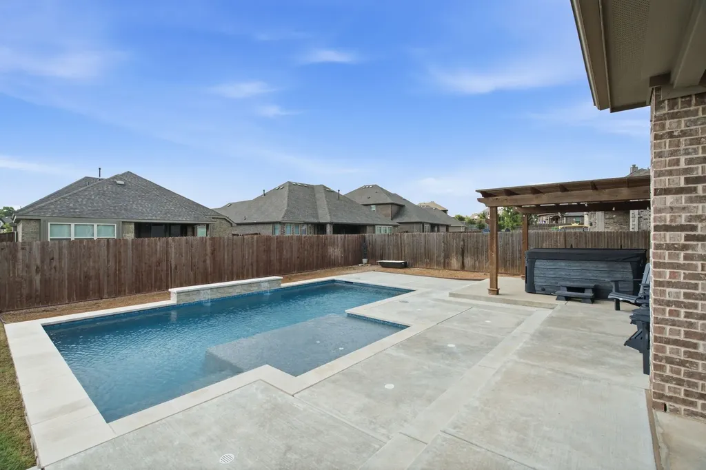 1218 Misty Ridge Drive Justin TX 76247