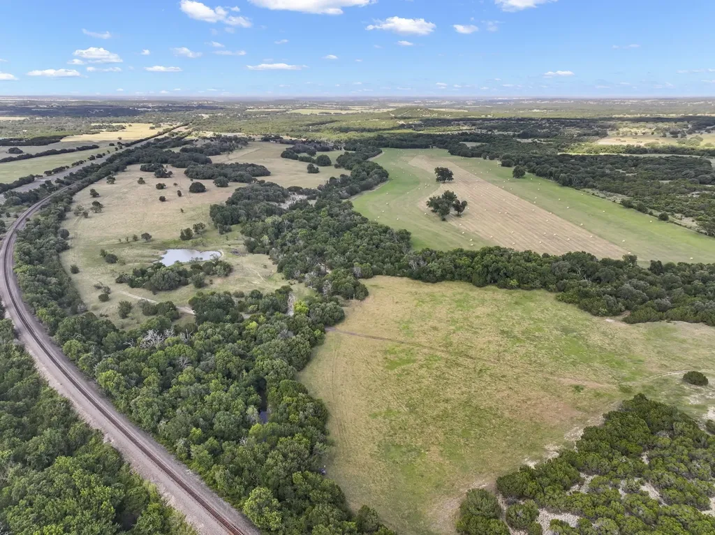 1042 Highway 174 Meridian TX 76665