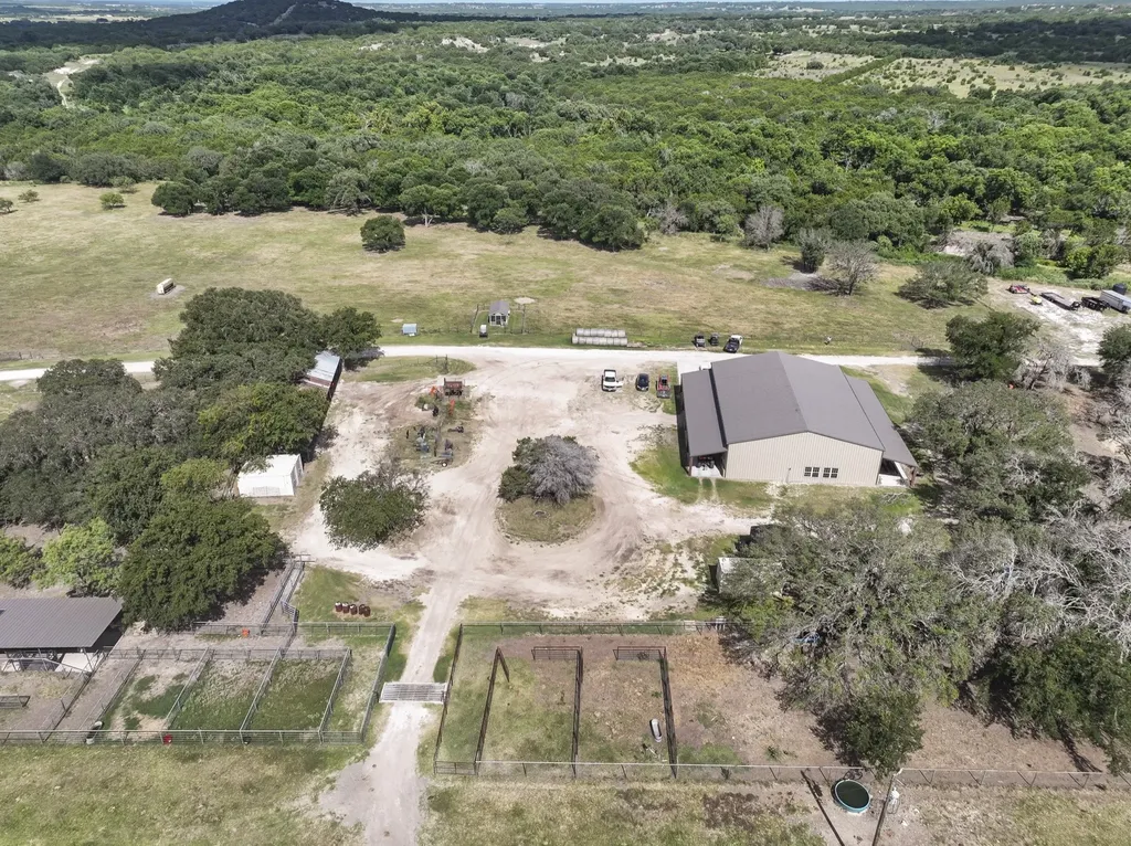 1042 Highway 174 Meridian TX 76665