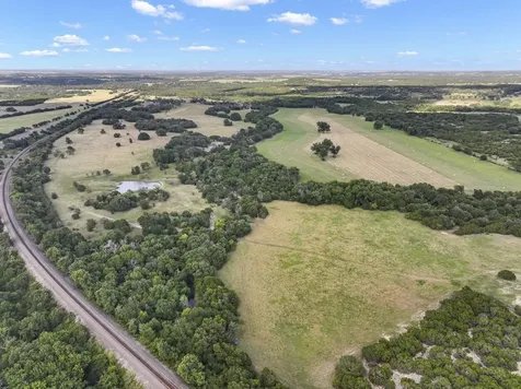 1042 Highway 174 Meridian TX 76665