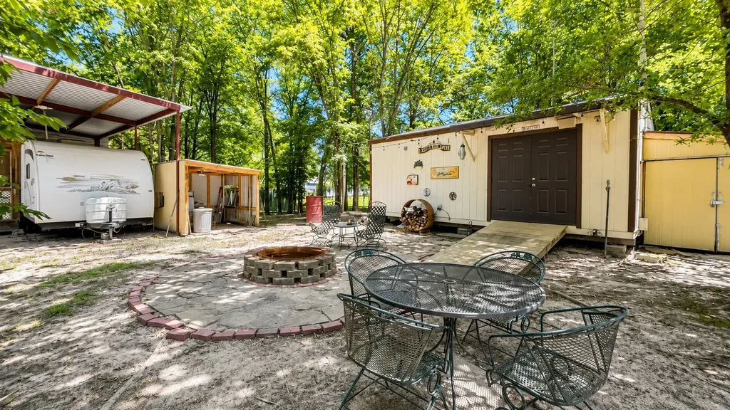 468 Choctaw Drive Quitman TX 75783