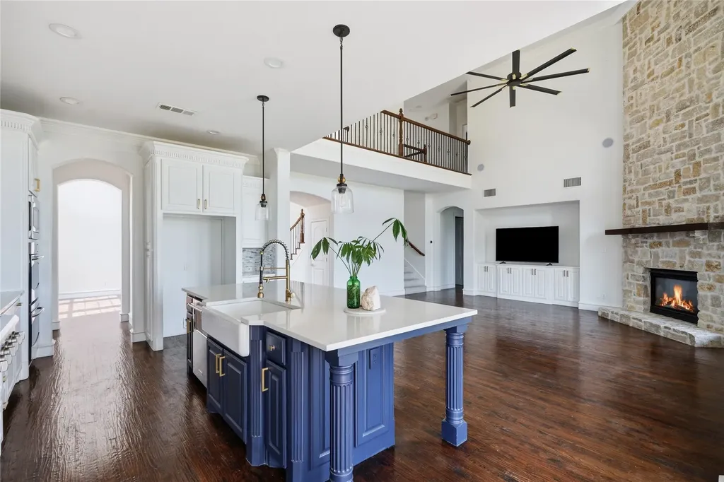3313 Lochside The Colony TX 75056