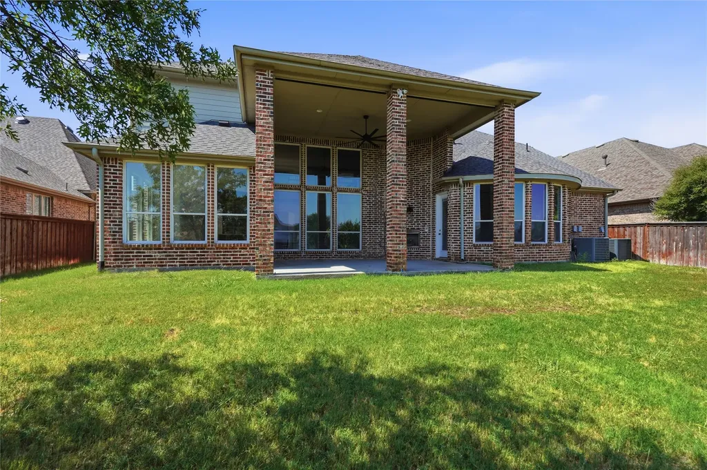 3313 Lochside The Colony TX 75056